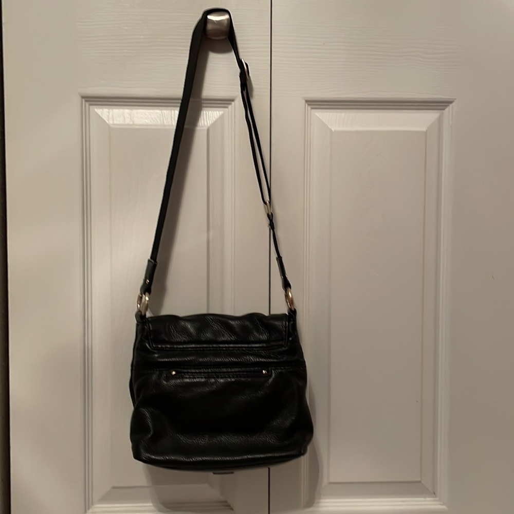 MICHAEL KORS BLACK LEATHER MESSENGER PURSE - Picture 2 of 12